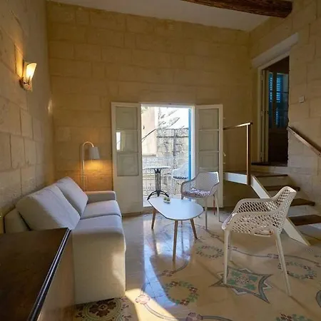 Magic In The Heart Of Old Gozo Apartment